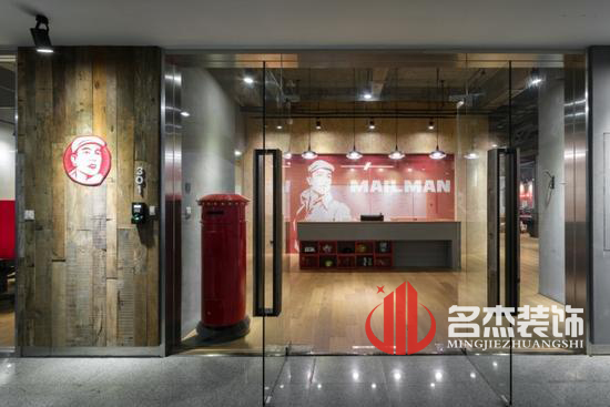 工业风办公室午夜视频免费在线.jpg