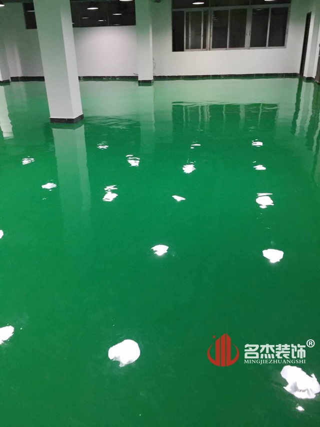 乐博士办公室午夜视频免费在线.jpg