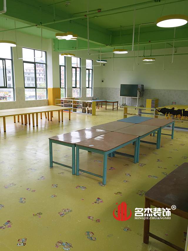 幼儿园教室午夜视频免费在线设计.jpg