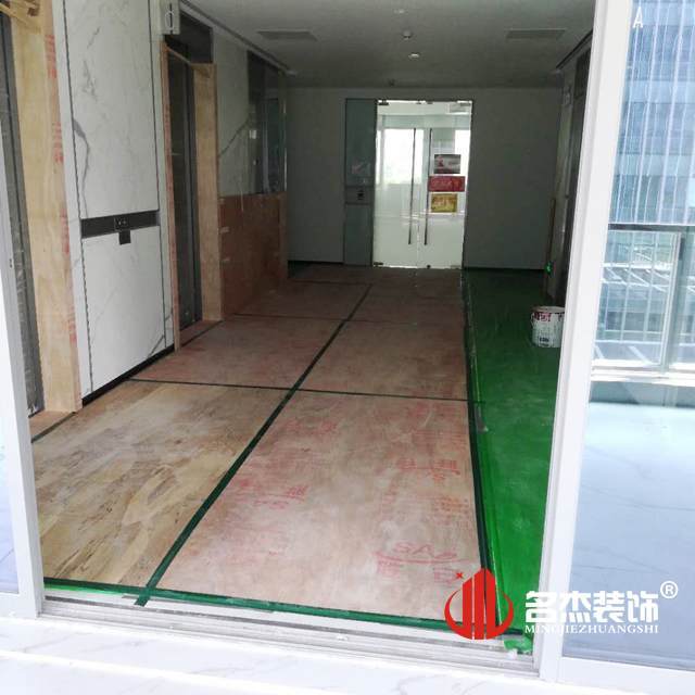 办公室午夜视频免费在线开工照.jpg