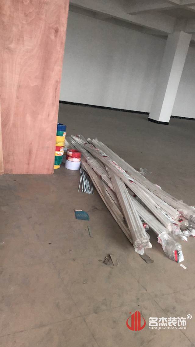 办公室午夜视频免费在线施工照.jpg