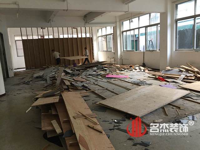 美容美发学校午夜视频免费在线开工照.jpg
