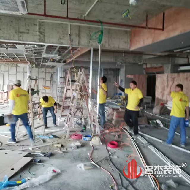 办公室午夜视频免费在线施工照.jpg