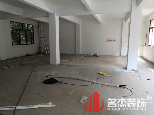 办公室午夜视频免费在线