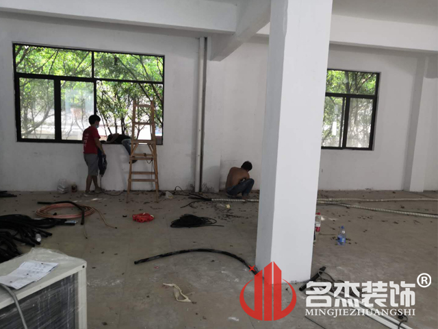 办公室午夜视频免费在线