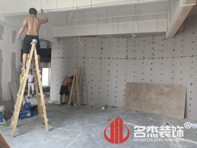 办公室午夜视频免费在线