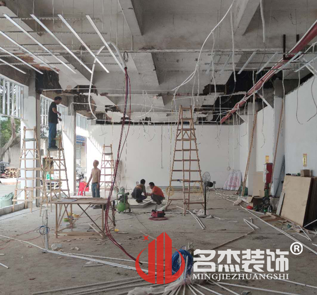 办公室午夜视频免费在线