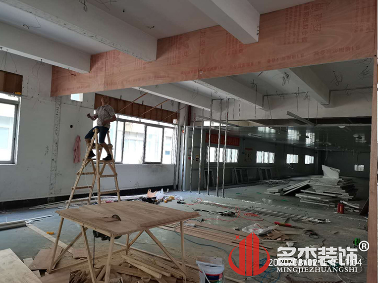 办公室午夜视频免费在线