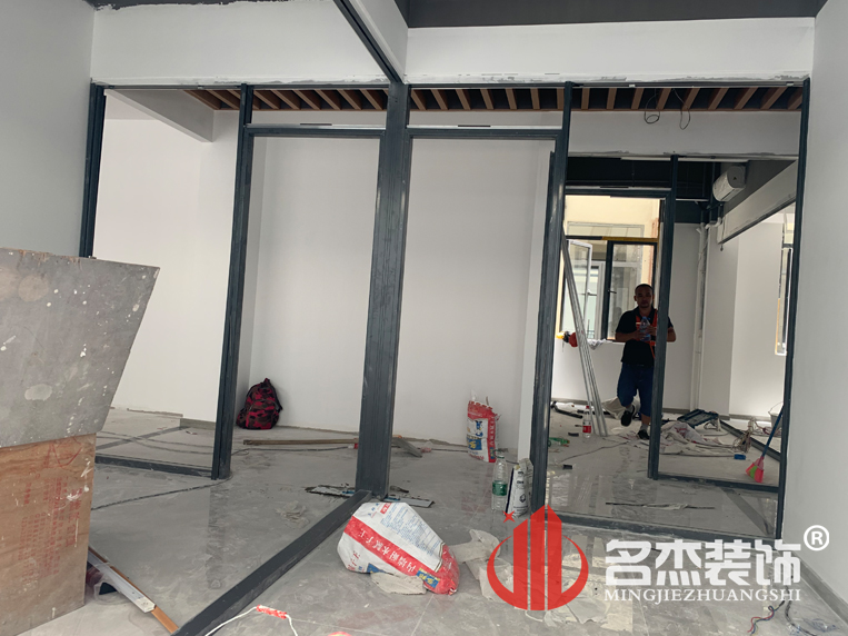 办公室午夜视频免费在线