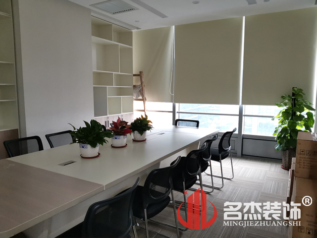 办公室午夜视频免费在线