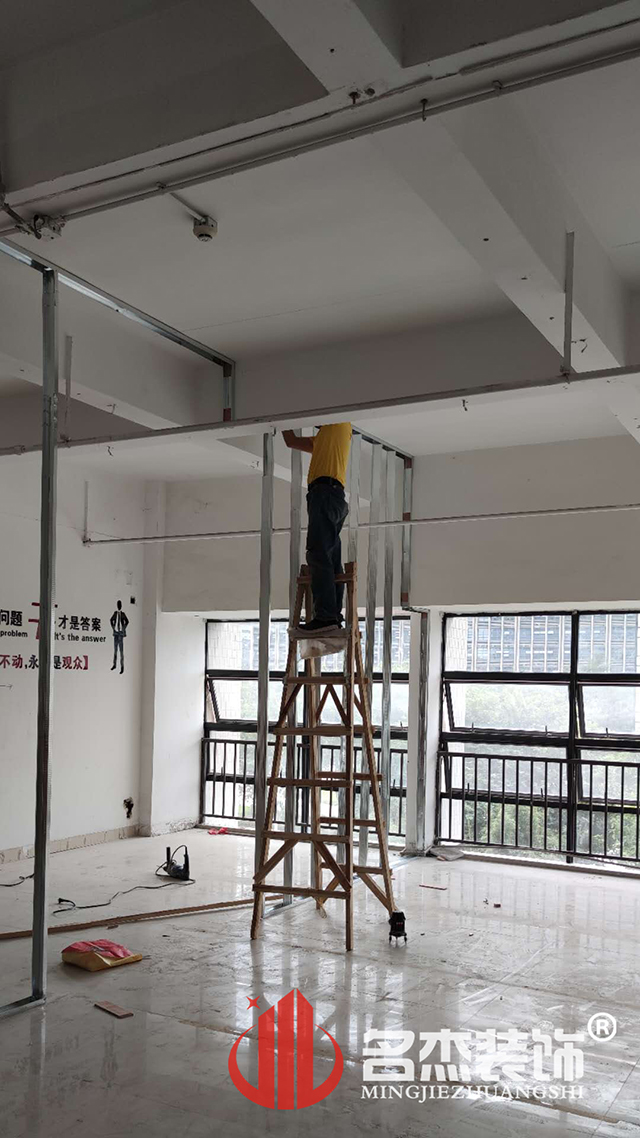 办公室午夜视频免费在线