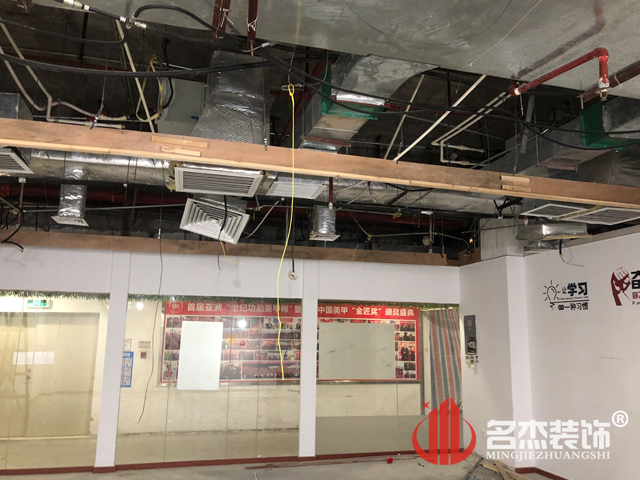 办公室午夜视频免费在线