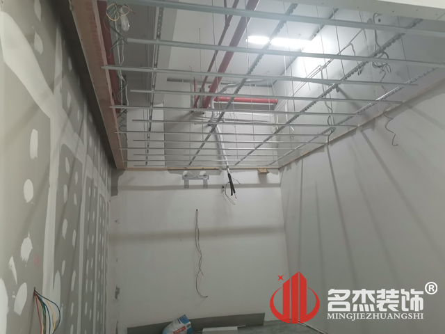办公室午夜视频免费在线