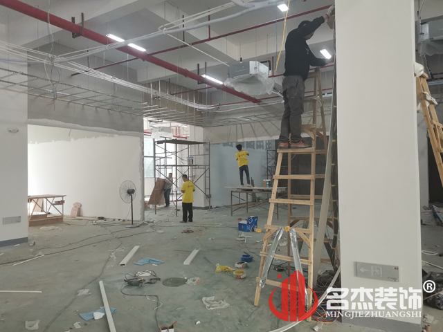 办公室午夜视频免费在线