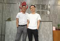 设计师设计出来的东西很专业，很时尚！